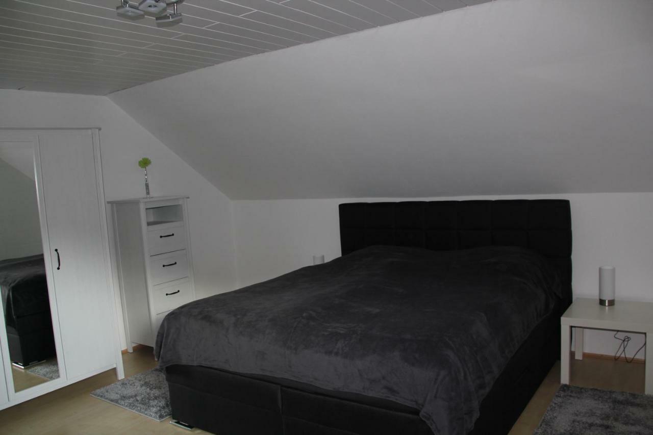 Ferienwohnung Abersfelder Mit Balkon Wildflecken Exterior foto